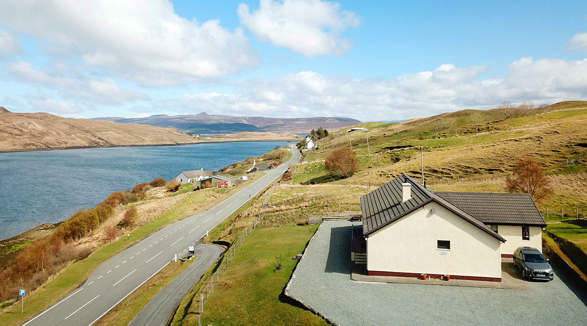 Loch Aluinn is a bed and breakfast accommodation in Sconser on the stunning Isle of Skye