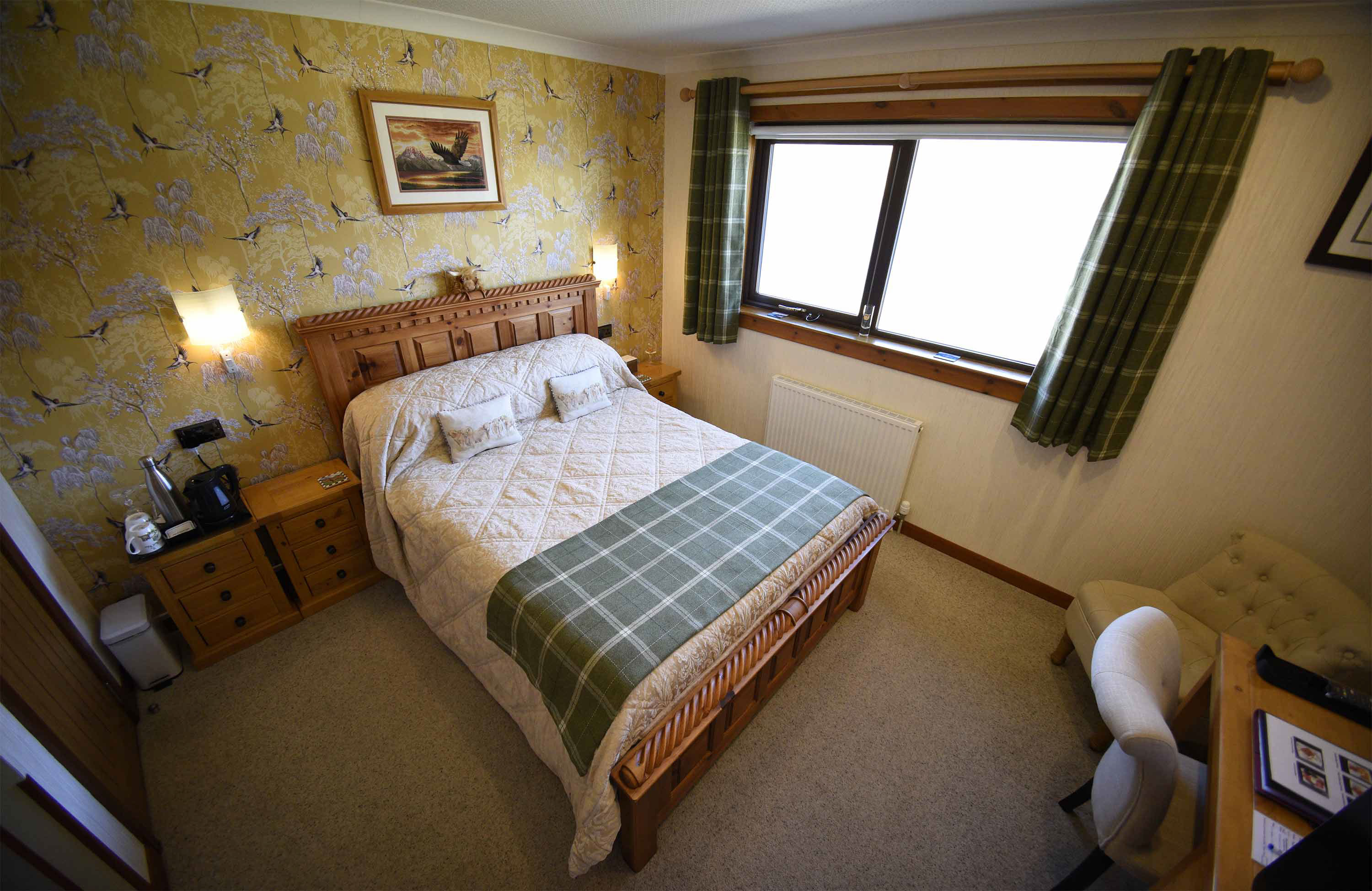 Taransay House Luxury Bed and breakfast contains a spacious restaurant with fresh seafood and great Scottish Cuisine