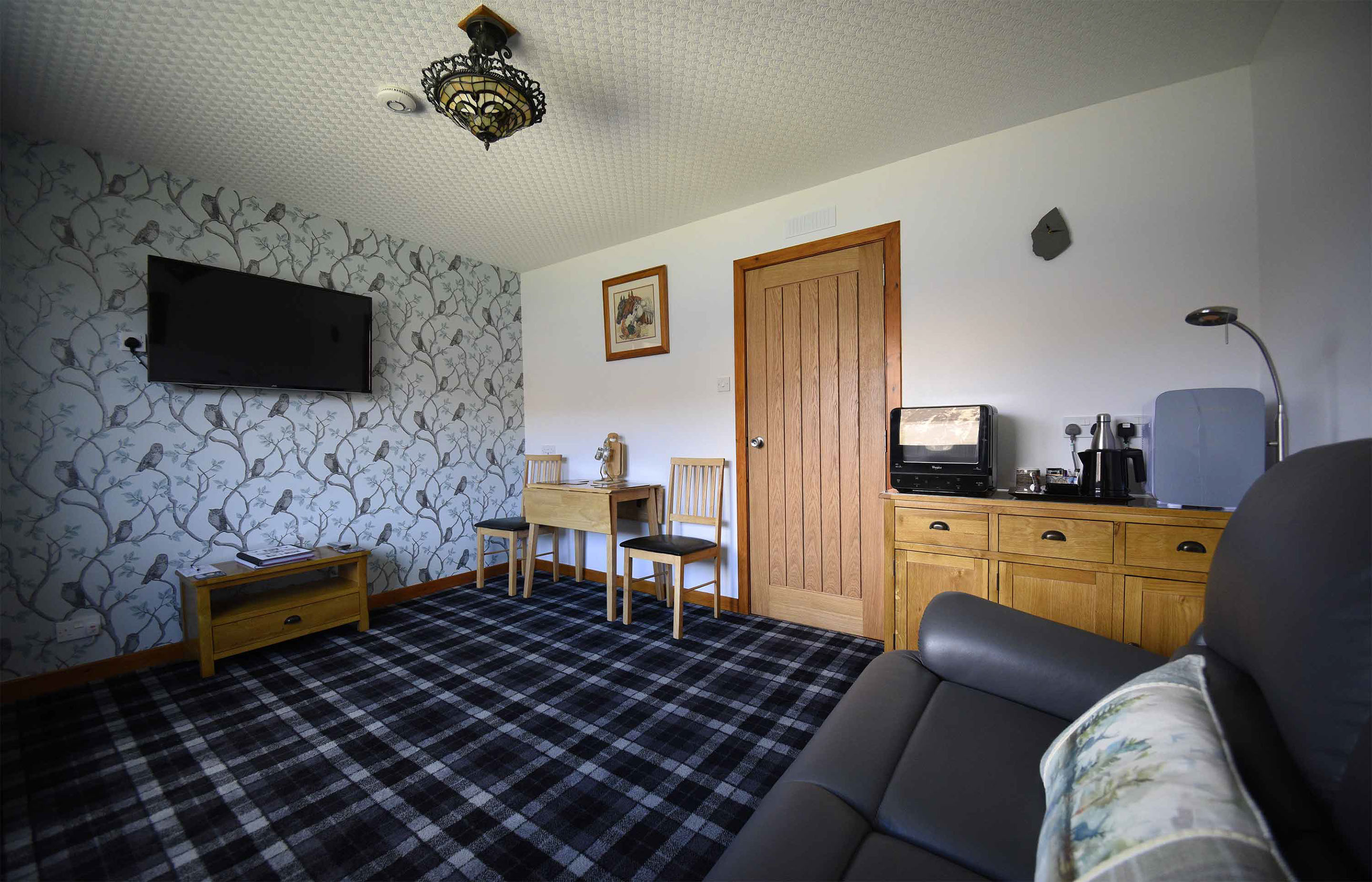 Taransay House Bed and Breakfast Accommodation offers guests excellent Scottish food and drink