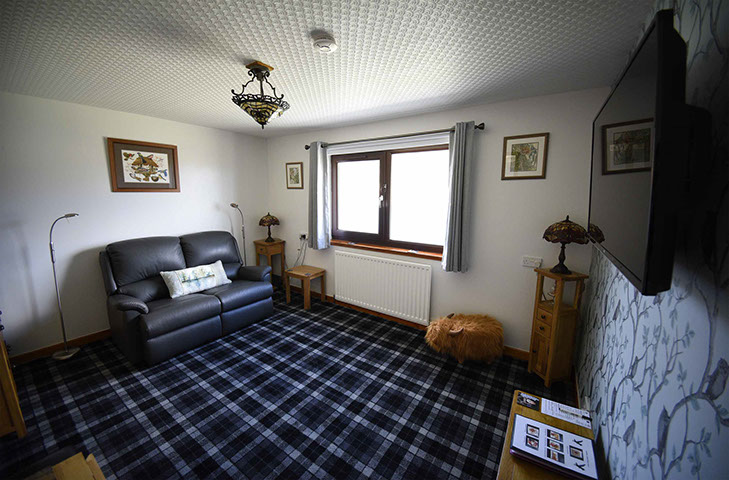 Loch Aluinn accommodation in Sconser with sea views of the Isle of Skye