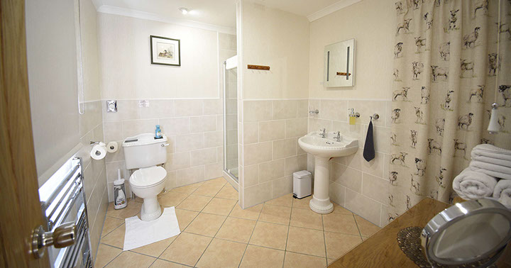 En suite shower rooms at Loch Aluinn bed and breakfast accommodation in Sconser on the isle of Skye