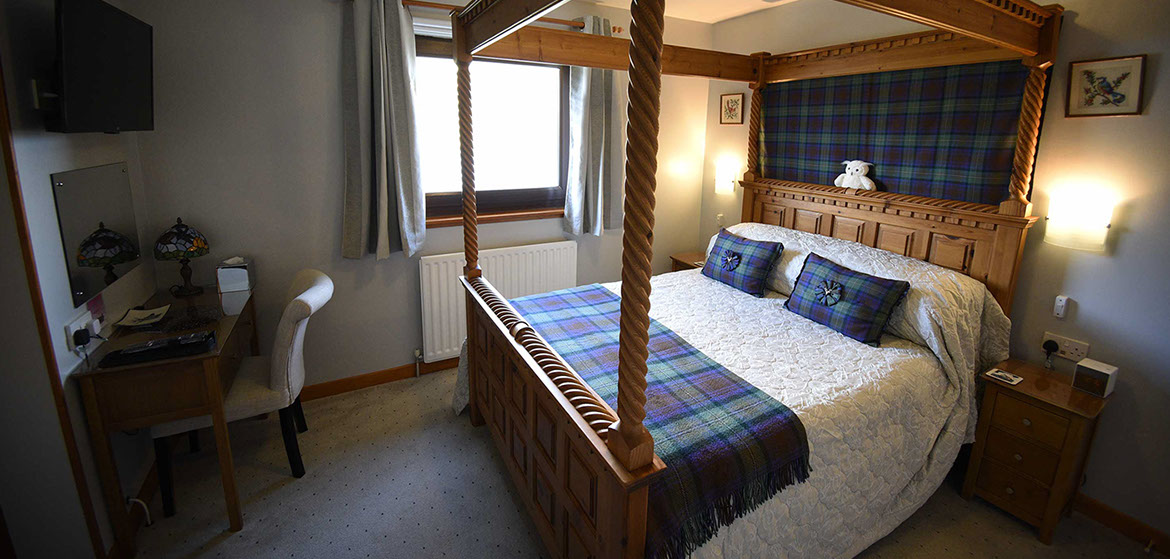 Enjoy stunning sea views at Loch Aluinn luxury four poster accommoation suite in Sconser